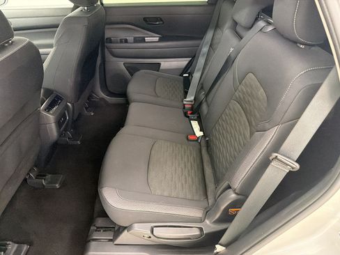 Used 2025 Nissan Pathfinder SV AWD/4WD image 20