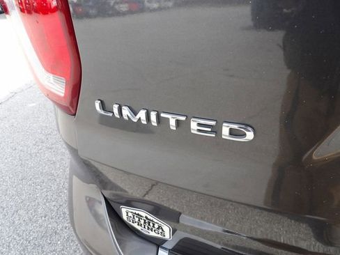 Certified 2018 Ford Explorer Limited image 15