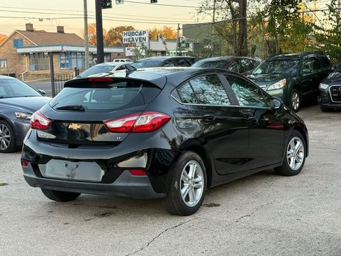 Used 2017 Chevrolet Cruze LT FWD image 4