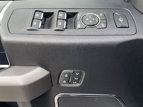 Used 2020 Ford F350 Platinum w/ FX4 Off-Road Package AWD/4WD image 29