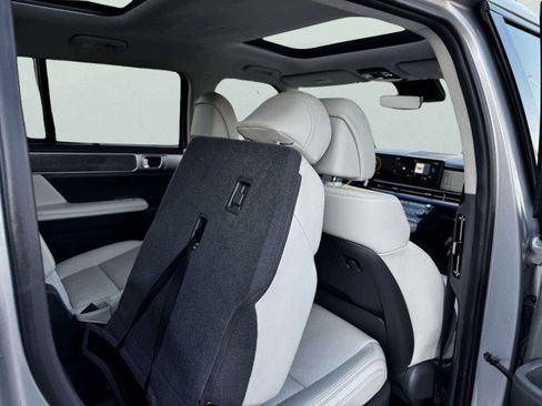 Used 2024 Hyundai Santa Fe Calligraphy image 54