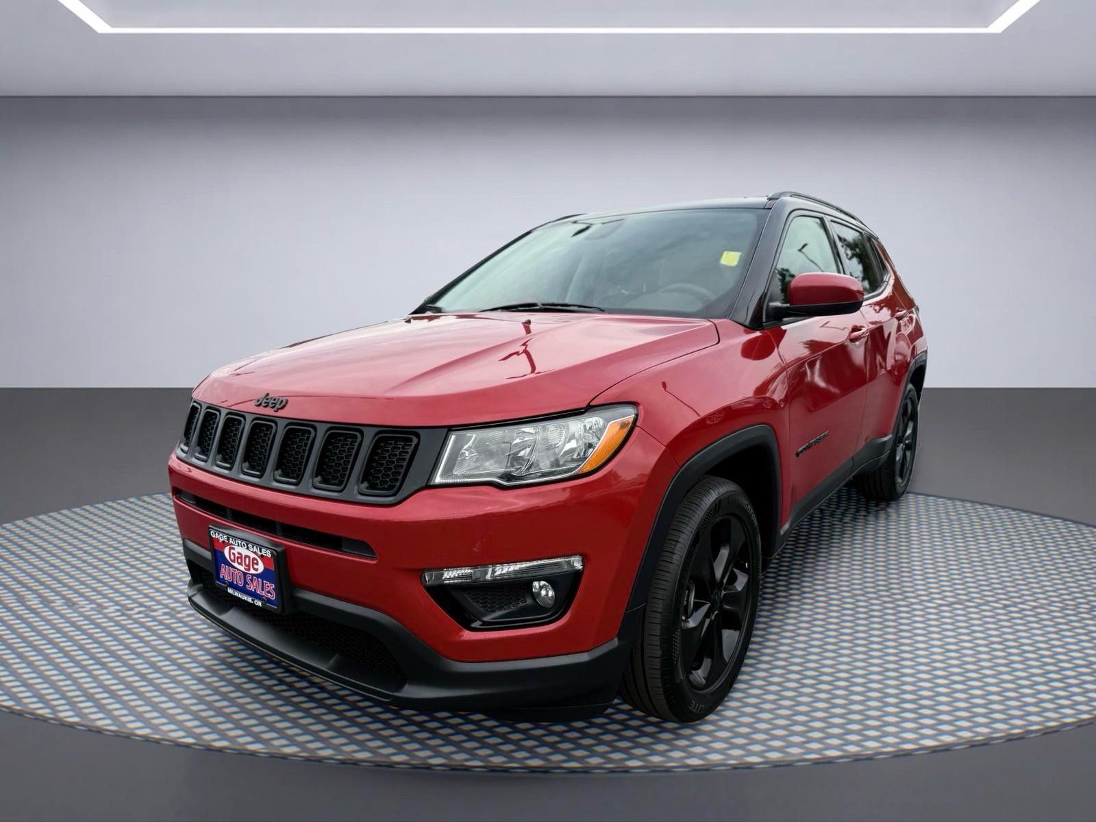 Used 2021 Jeep Compass Latitude FWD image 2