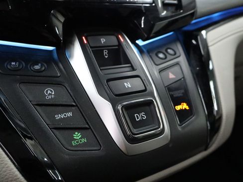 Used 2025 Honda Odyssey Elite image 19