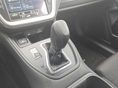Used 2025 Subaru Outback image 14
