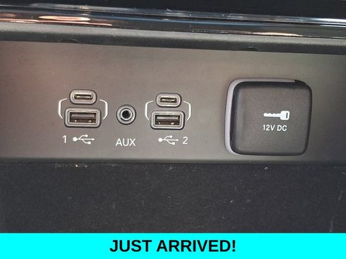 Used 2022 Jeep Grand Cherokee Summit AWD/4WD image 25