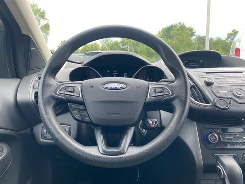 Used 2018 Ford Escape SE FWD image 19
