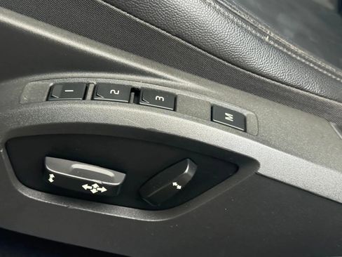 Used 2011 Volvo S40 T5 w/ Preferred Pkg FWD image 15