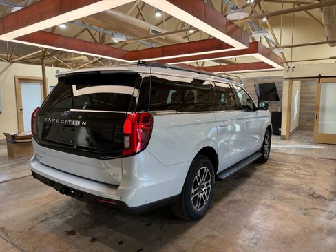 Used 2025 Ford Expedition Max Active image 4