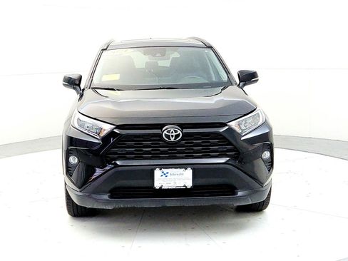 Used 2021 Toyota RAV4 XLE Premium AWD/4WD image 8