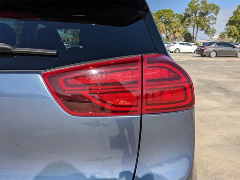 Used 2020 Kia Niro EX Premium image 12