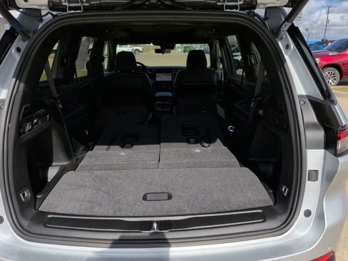 New 2025 Jeep Grand Cherokee L Limited image 51