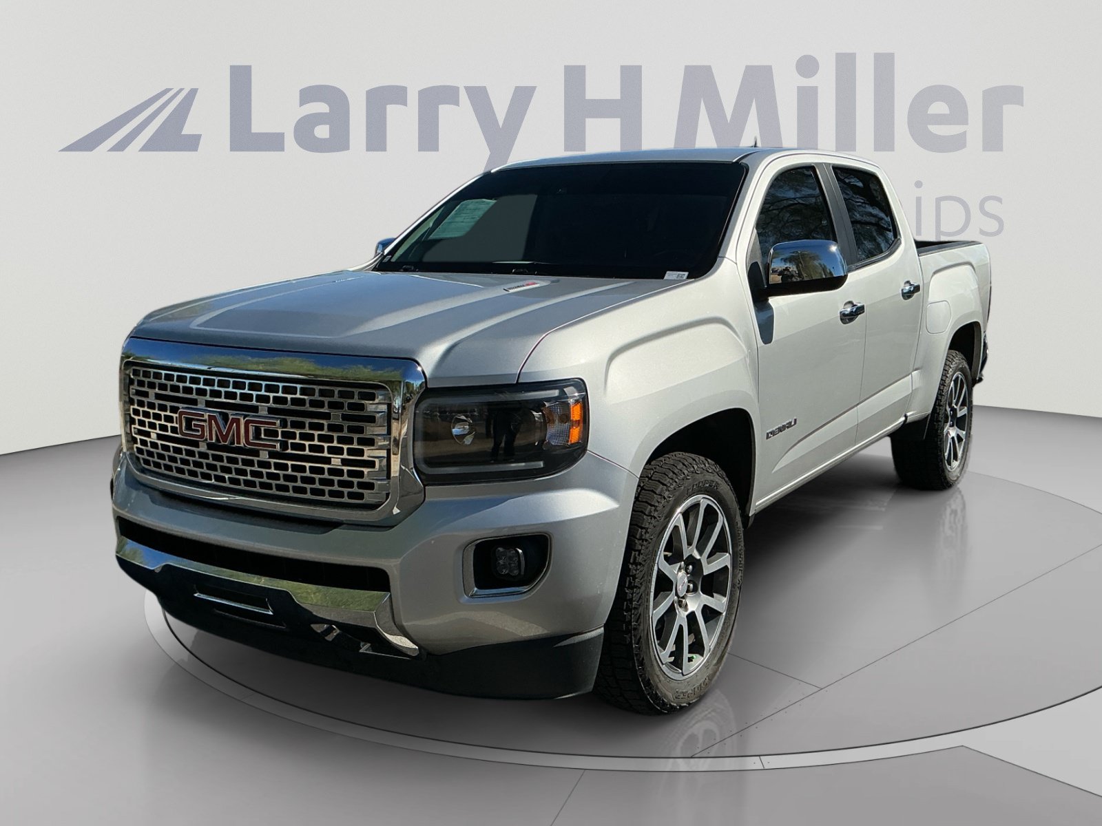 Used 2018 GMC Canyon Denali AWD/4WD image 1