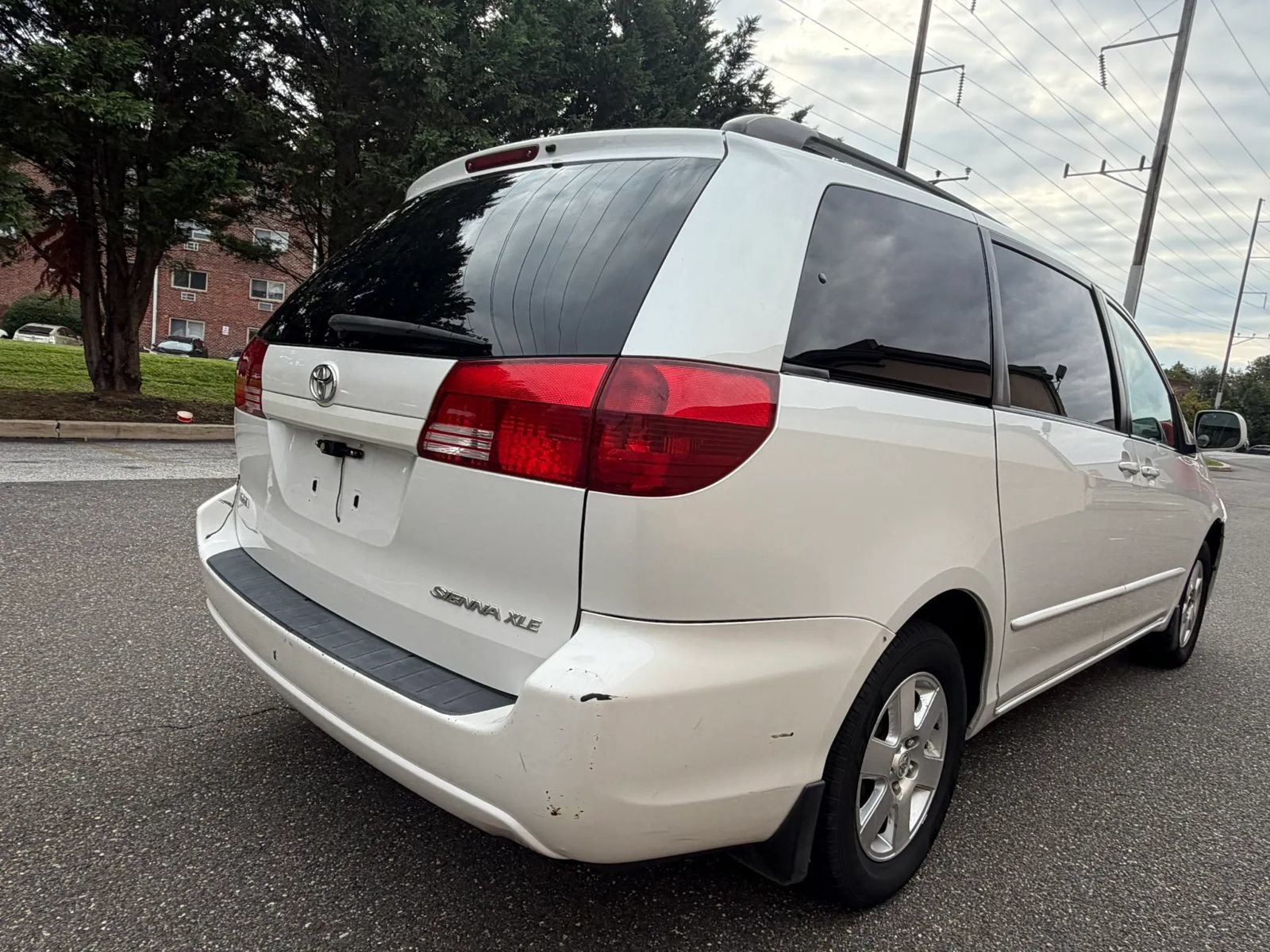 Used 2004 Toyota Sienna XLE FWD image 7