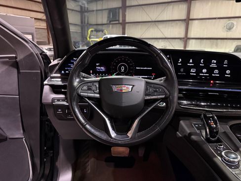 Used 2023 Cadillac Escalade Sport AWD/4WD image 32