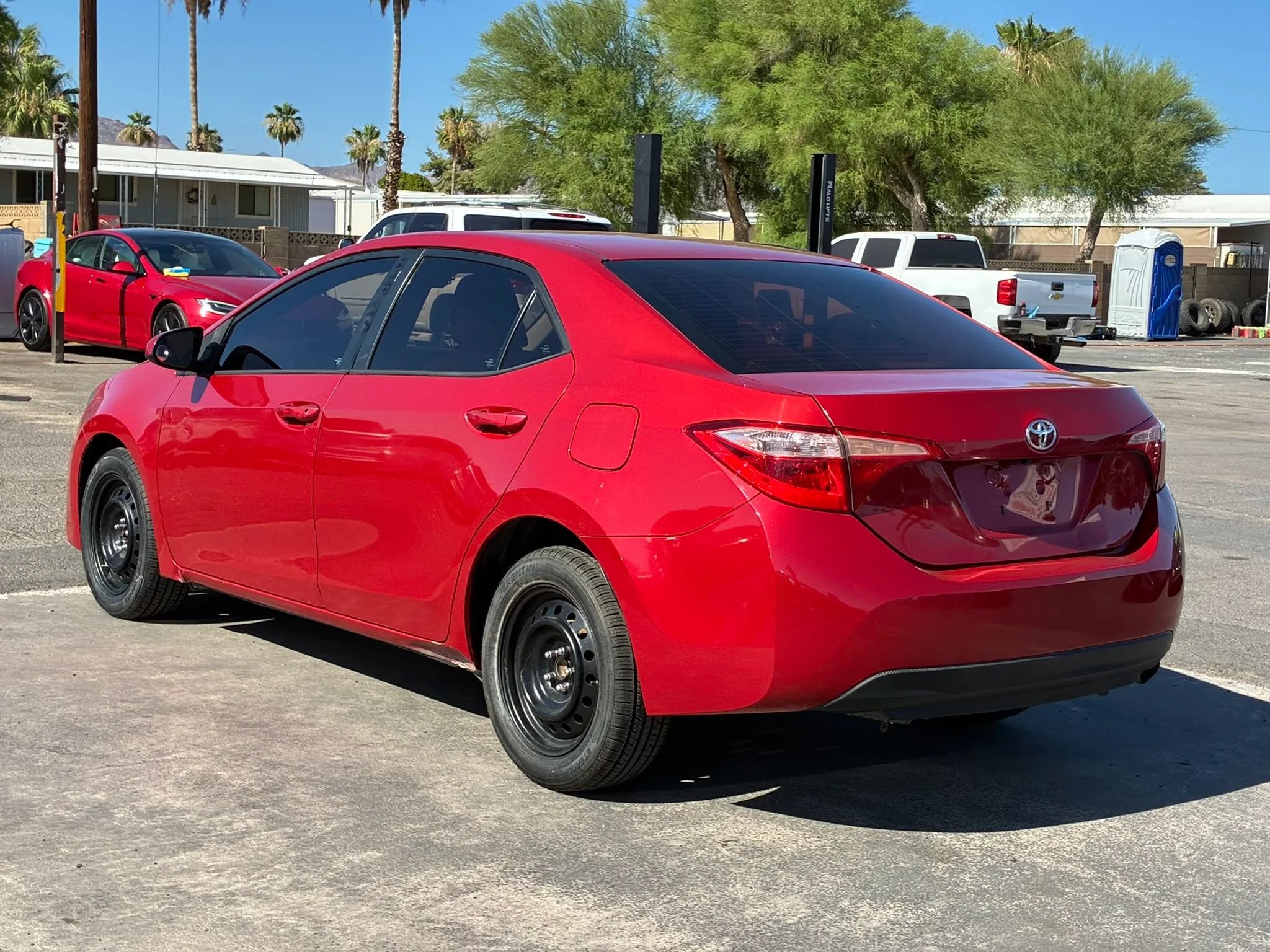 Used 2017 Toyota Corolla LE FWD image 5