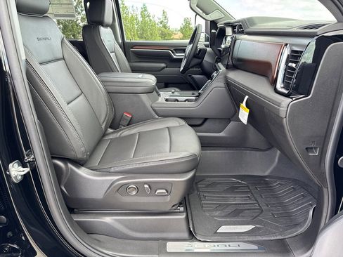 New 2026 GMC Sierra 2500 Denali w/ Denali Reserve Package image 15