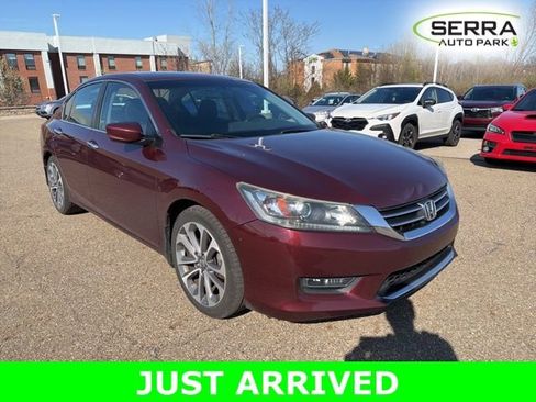 Used 2013 Honda Accord Sport image 2