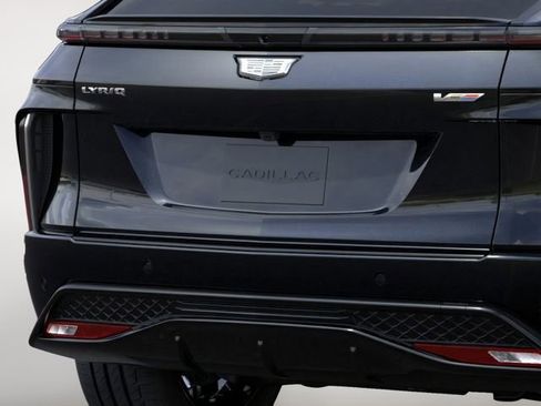 New 2026 Cadillac Lyriq V image 14