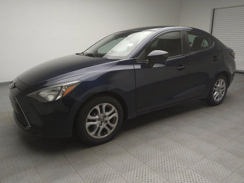 Used 2018 Toyota Yaris iA image 2