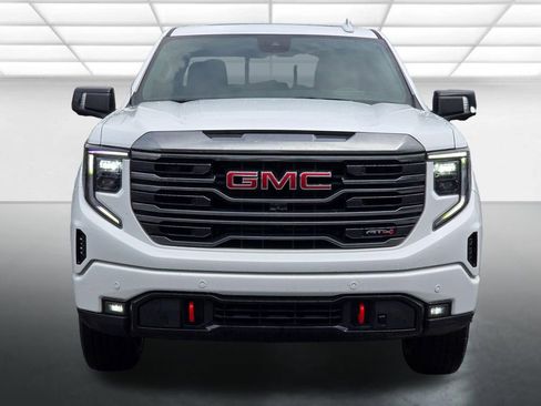 Used 2024 GMC Sierra 1500 AT4 w/ Technology Package AWD/4WD image 14