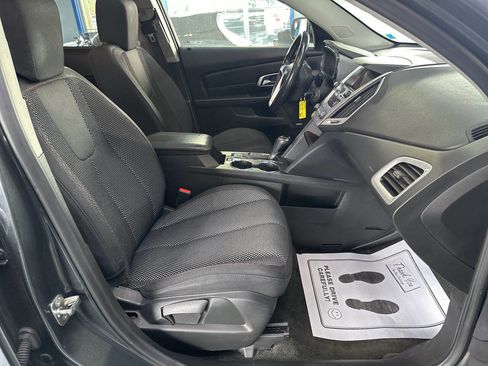 Used 2017 GMC Terrain SLE image 25