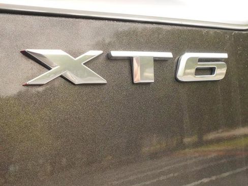 Used 2020 Cadillac XT6 Premium Luxury w/ Platinum Package FWD image 42