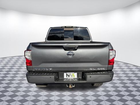 Used 2017 Nissan Titan SL w/ Off-Road Package AWD/4WD image 4