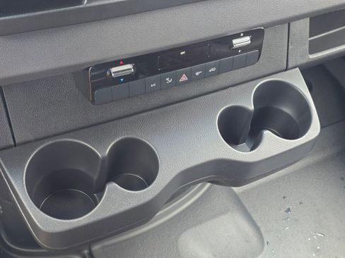 New 2025 Mercedes-Benz Sprinter 2500 image 26