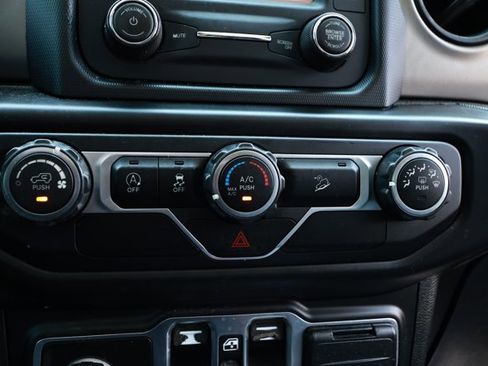 Used 2020 Jeep Wrangler Unlimited Sport S AWD/4WD image 18