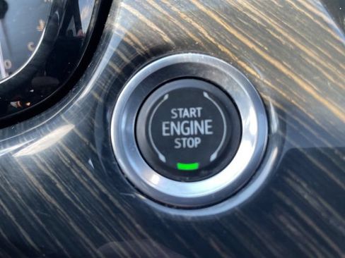 Used 2021 Cadillac XT6 Premium Luxury AWD/4WD image 22