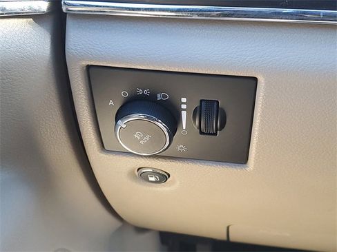 Used 2020 Jeep Grand Cherokee Limited image 20