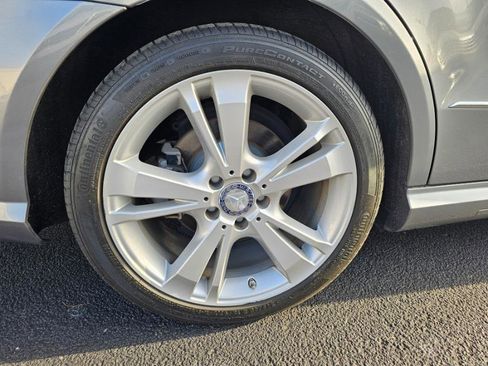 Used 2012 Mercedes-Benz E 350 4MATIC Sedan image 37