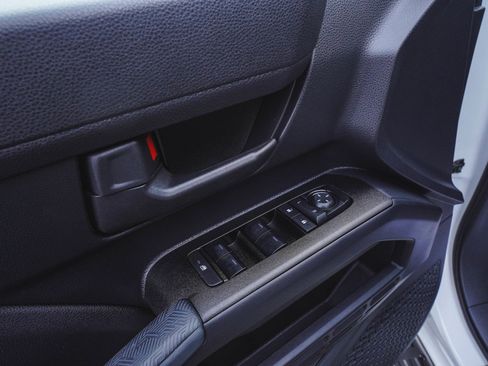 Used 2025 Toyota 4Runner TRD Off-Road image 10