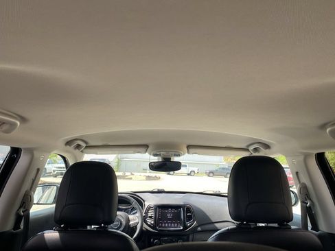 Certified 2019 Jeep Compass Limited AWD/4WD image 9