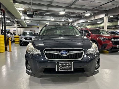 Used 2017 Subaru Crosstrek 2.0i Limited image 6