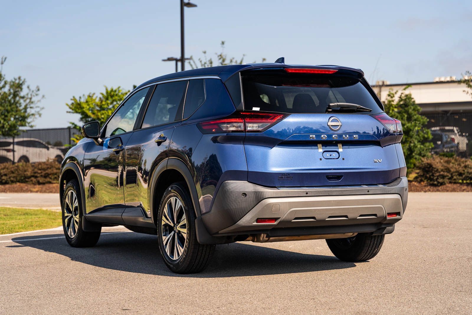 Used 2023 Nissan Rogue SV FWD image 5