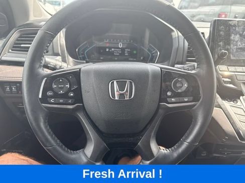Used 2024 Honda Odyssey Elite image 6