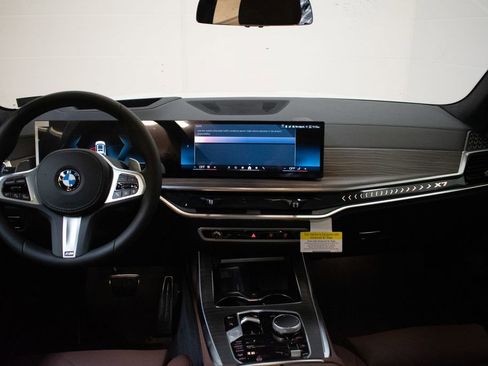 New 2026 BMW X7 xDrive40i w/ M Sport Package image 11