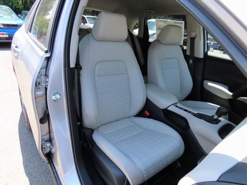 New 2026 Honda HR-V LX image 16