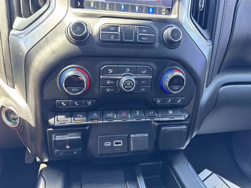 Used 2021 Chevrolet Silverado 1500 LTZ w/ LTZ Premium Package AWD/4WD image 39