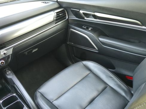 Used 2024 Kia Telluride S w/ S Sunroof Package FWD image 51