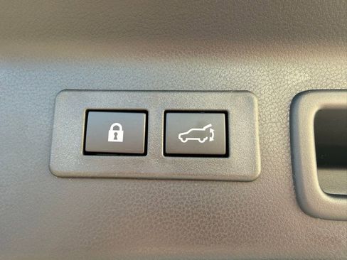 Used 2026 Subaru Forester Premium AWD/4WD image 31