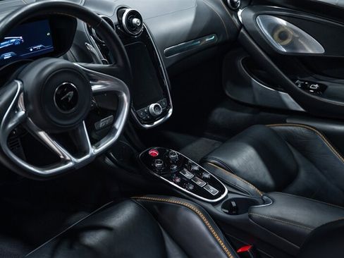 Used 2023 McLaren GT RWD image 45