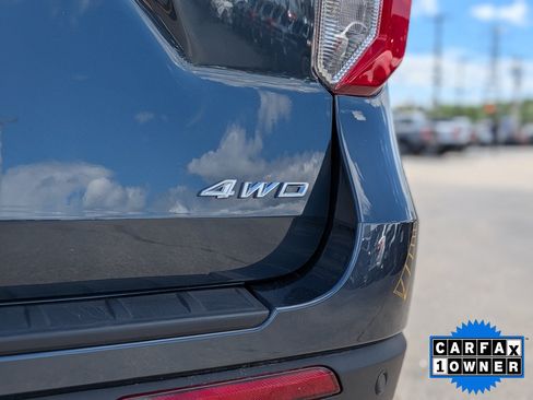 Certified 2023 Ford Explorer XLT w/ Equipment Group 202A AWD/4WD image 12