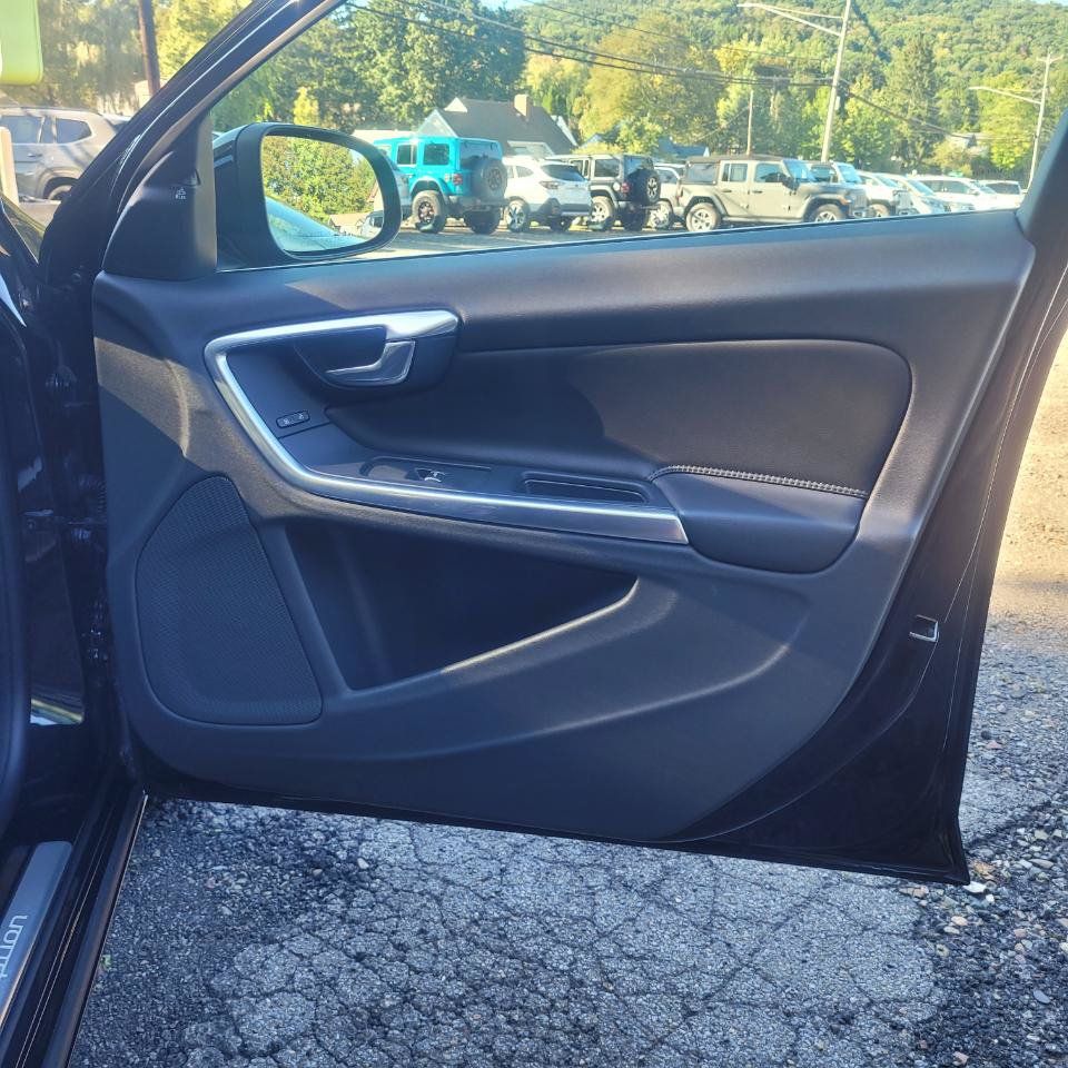 Used 2018 Volvo S60 T5 Inscription AWD/4WD image 23