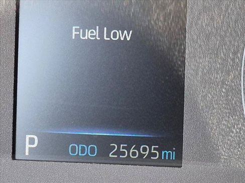 Used 2025 Toyota Corolla LE FWD image 9