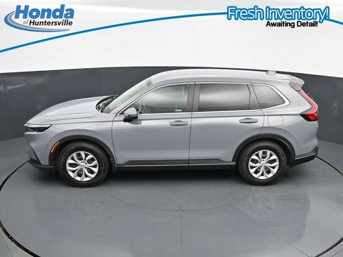 Used 2025 Honda CR-V LX image 28