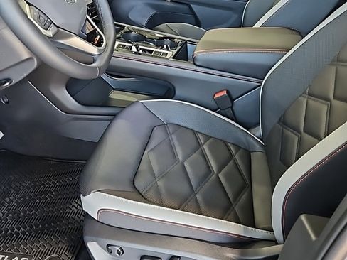 New 2026 Volkswagen Atlas Peak Edition image 30