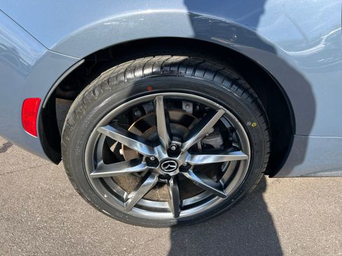 Used 2021 MAZDA MX-5 Miata RF Grand Touring RWD image 14