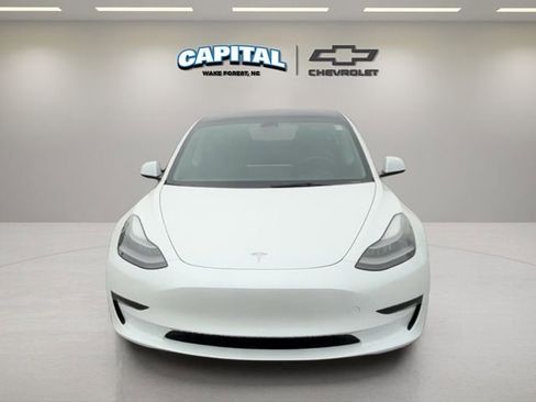 Used 2023 Tesla Model 3 Standard Range image 8